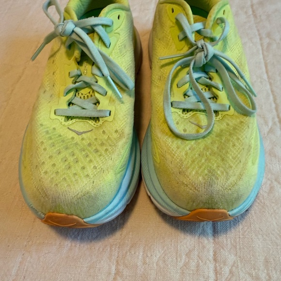 Hoka Clifton 9 Citrus Shoes - Picture 4 of 7